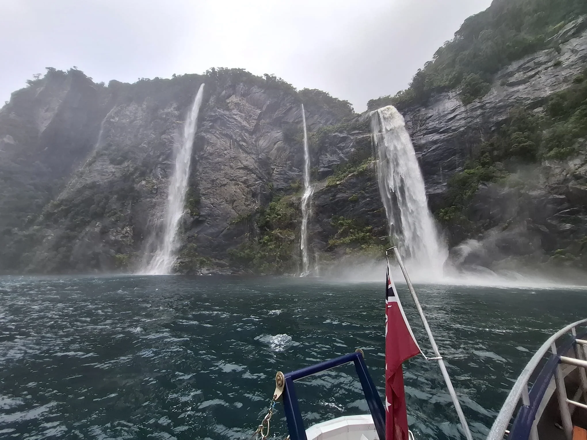Päivä 12 | Queenstown - Milford Sound - Te Anau | 407 km.