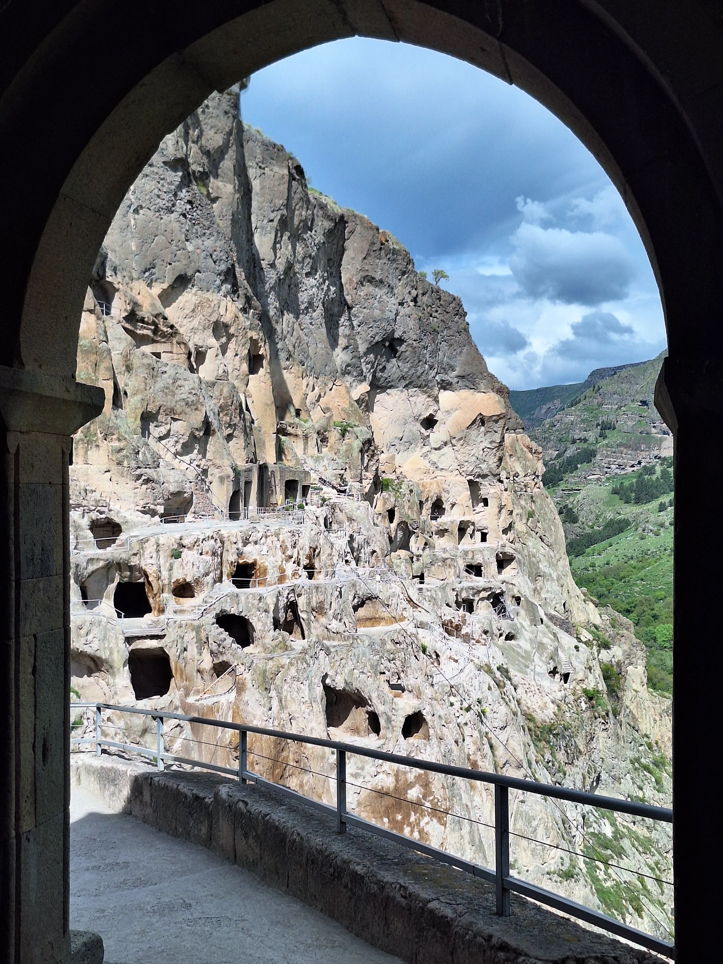 Päivä 9 - Kutaisi-Vardzia - n. 220 km
