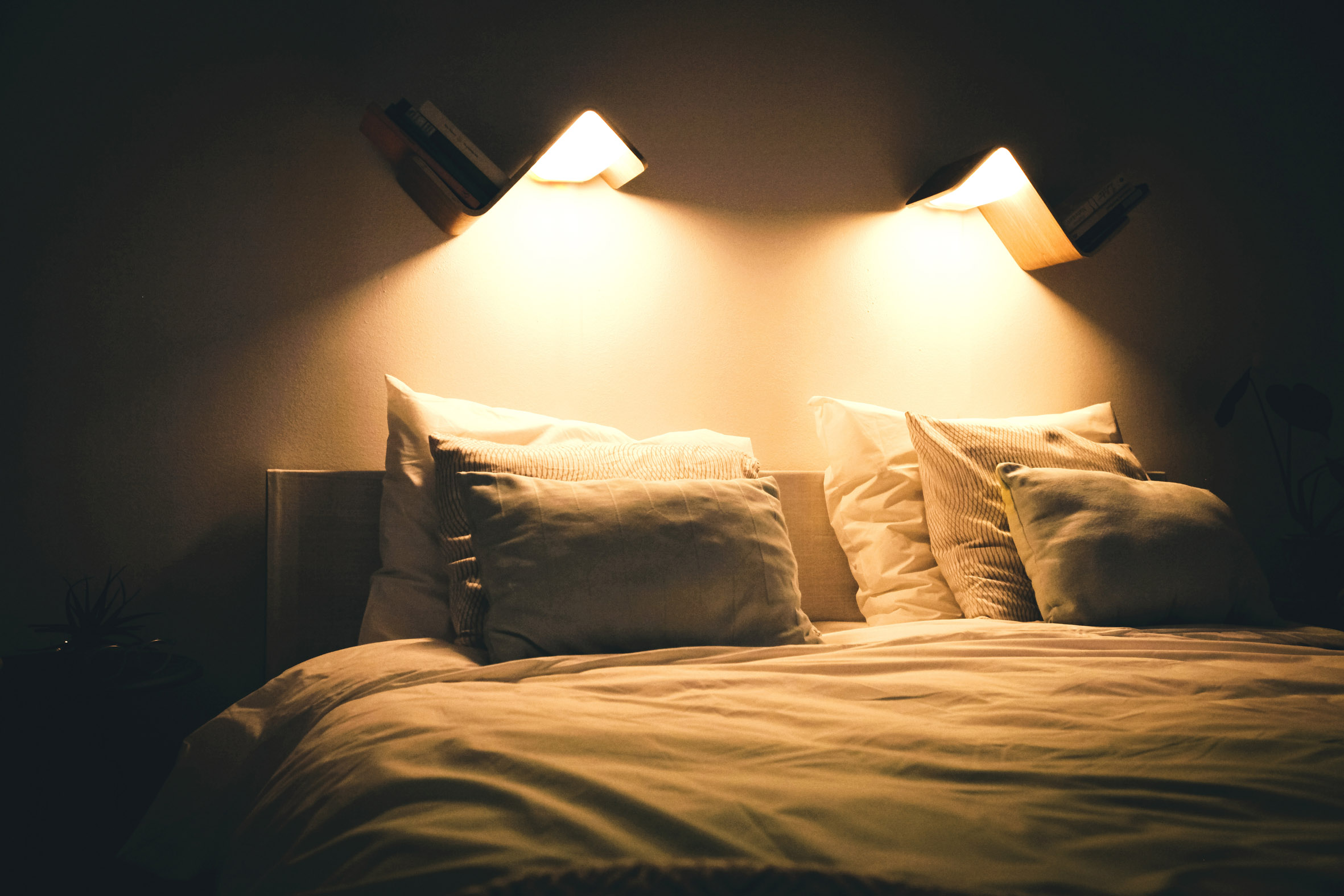 led bedside reading lights