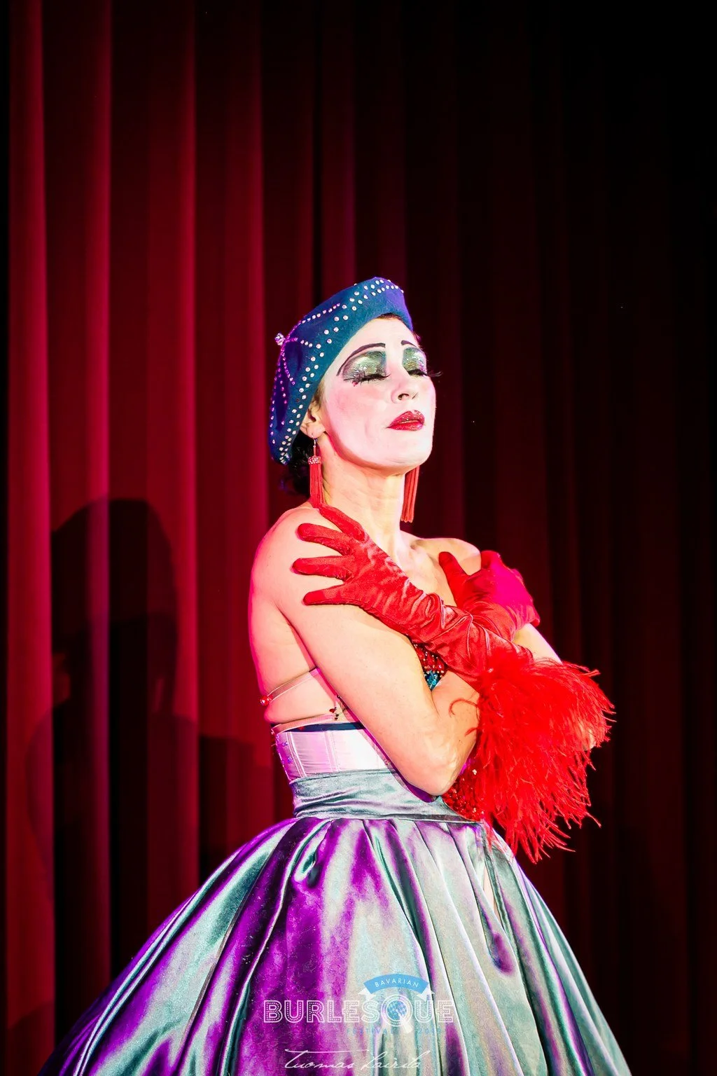 AUSGBUCHT: 26.01.23: zehnwöchiger Burlesque Selflove Kurszyklus für Frauen im Wandel - Keine Vorkenntnisse erforderlich - Jede ist Willkommen