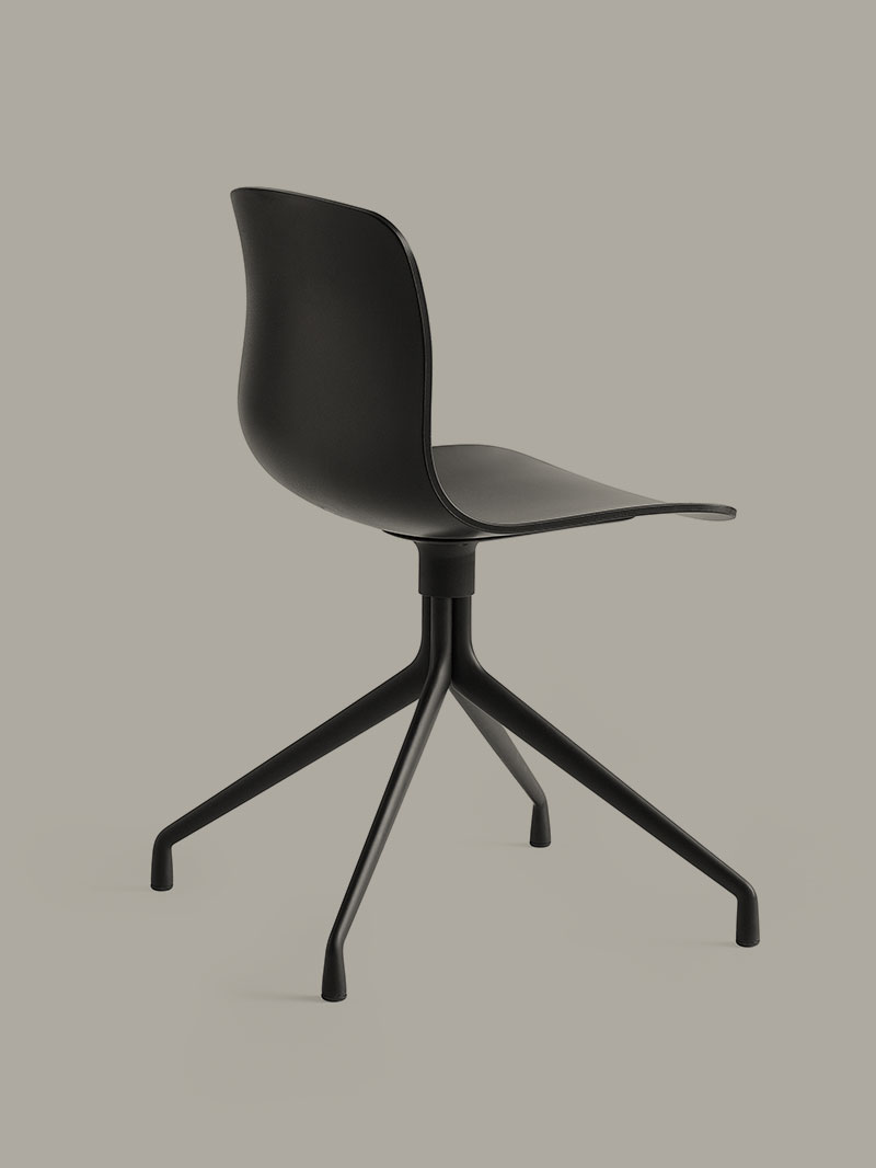 Hee-Welling-About-A-Chair-front.jpg