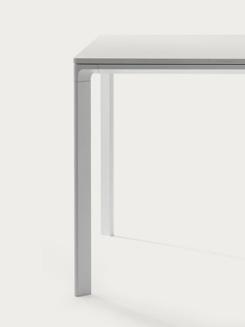 Hee-Welling-Blend-front.jpg