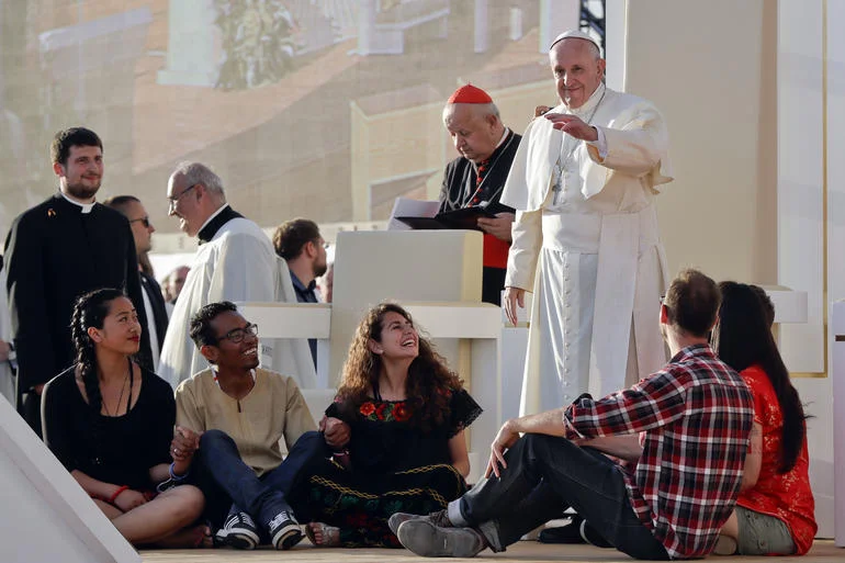 Pope Young People 5.jpg