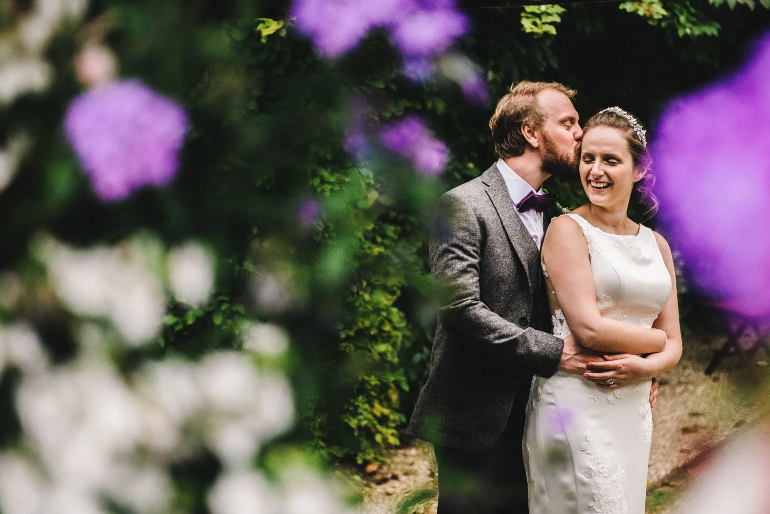 bride-groom-flowers-bibury-weddding.jpg