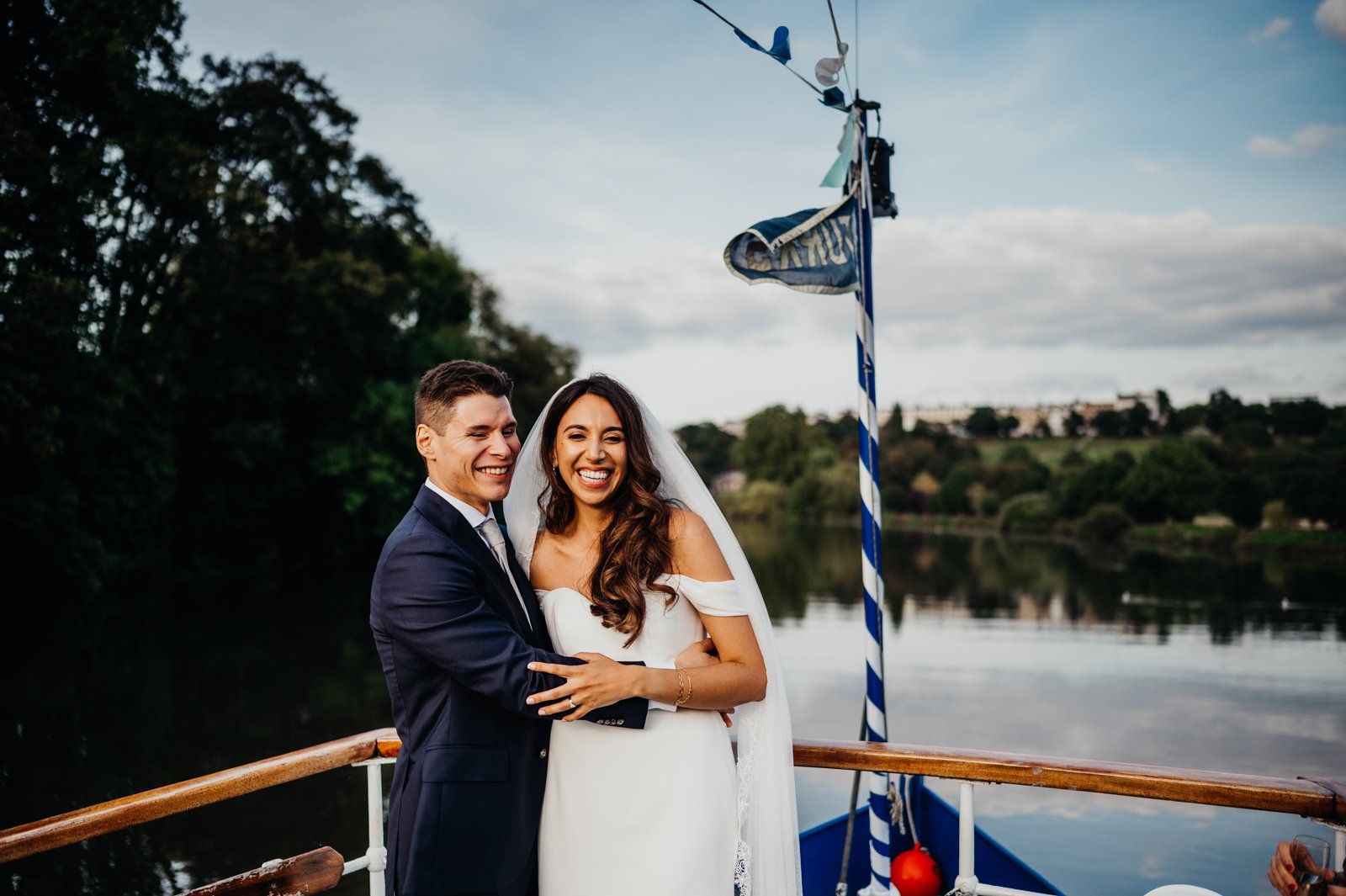 wedding couple richmond thames boat trip_.JPG