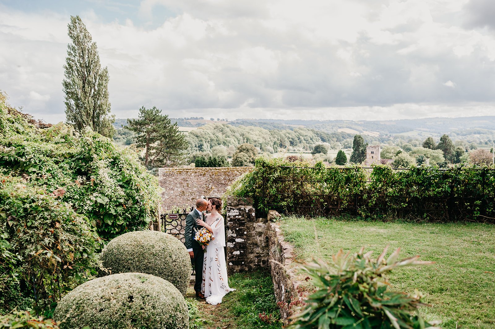 KFern_Wedding_UskCastle_Hazel-Ben-290_websize.jpg