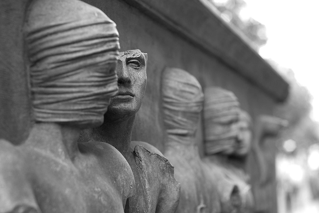 Igor Mitoraj, XVI Image via: http://deinhard.deviantart.com/art/Igor-Mitoraj-XVI-55761633