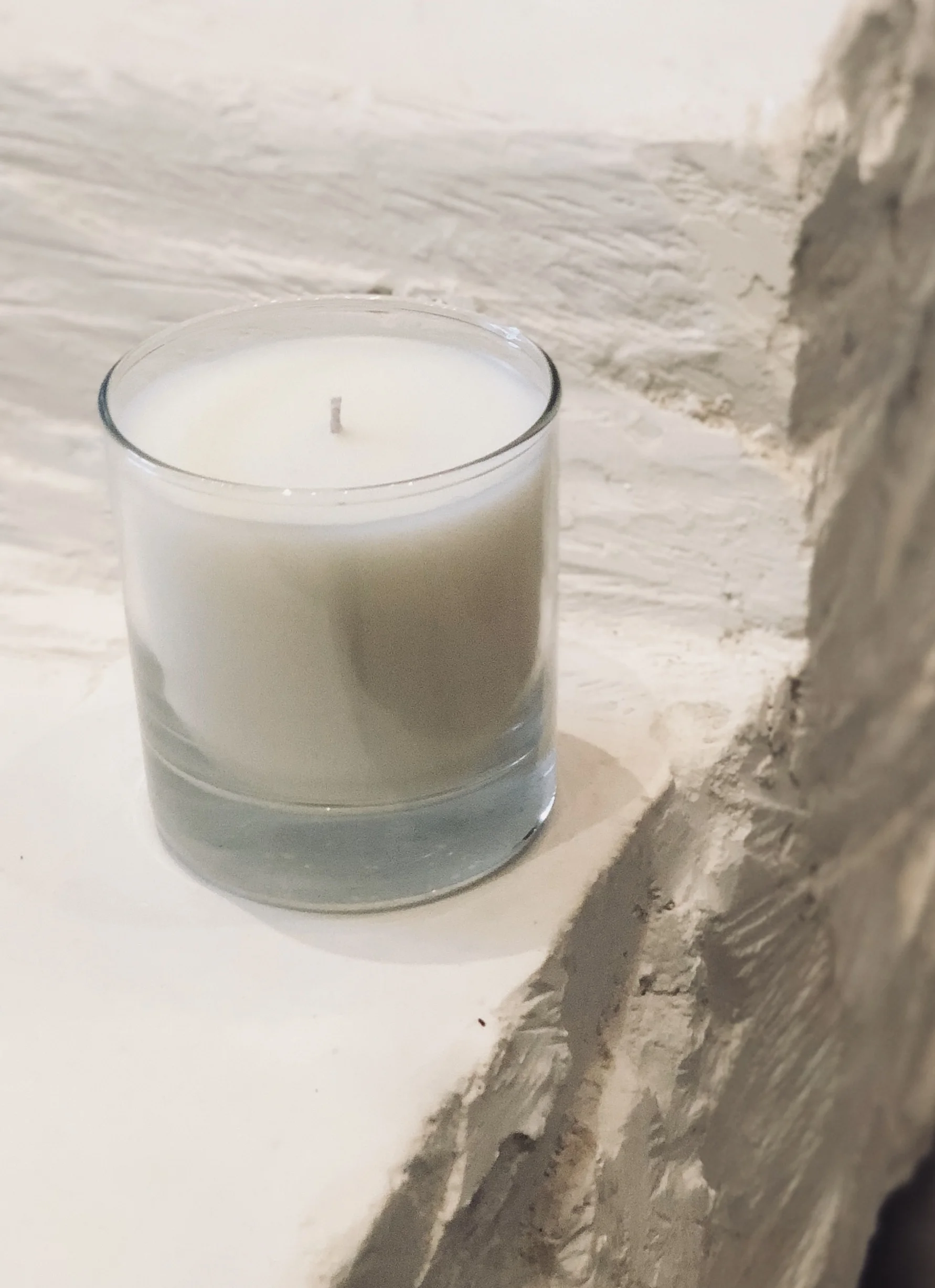 Darryl Carter Signature Fragrance Candle 3.5" H x 3.25" W $58 To order please call us at 202-234-5926 or email at boutique@darrylcarter.com. Please note pricing excludes taxes and shipping.