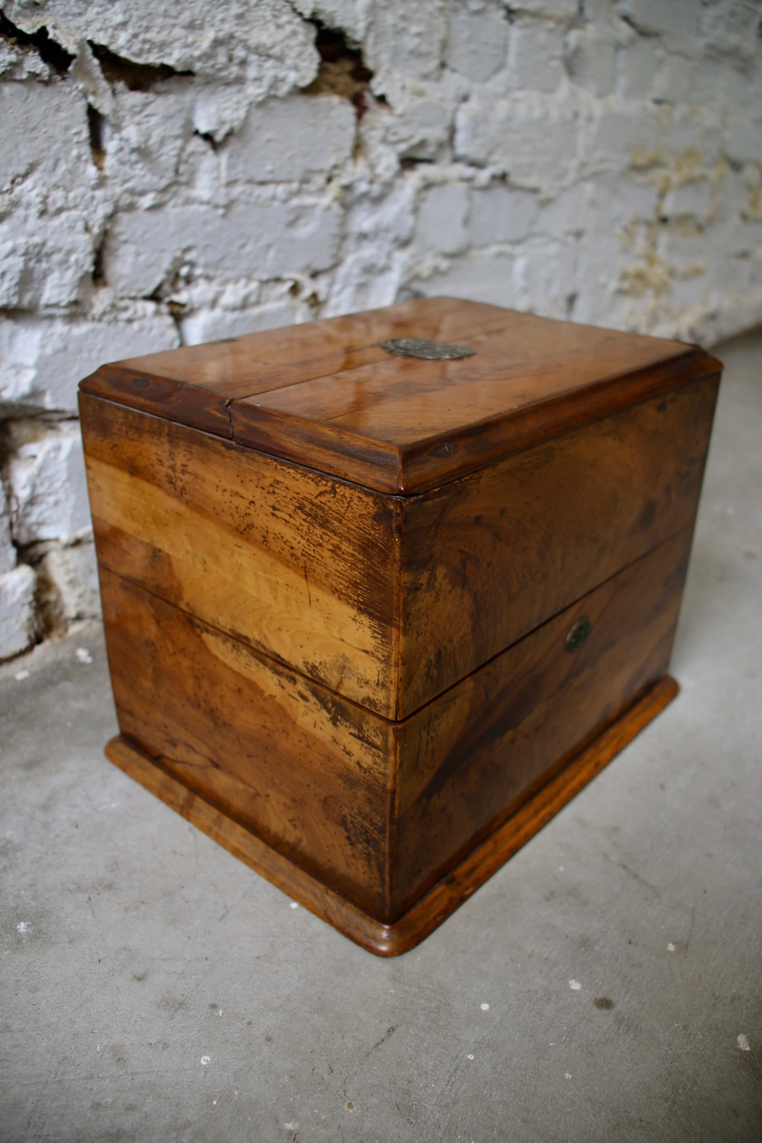 Burl Wood Box with Monogram Detail and Key 10.75” L x 8” D x 8.5” H $1650 To order please call us at 202-234-5926 or email at boutique@darrylcarter.com. Please note pricing excludes taxes and shipping.