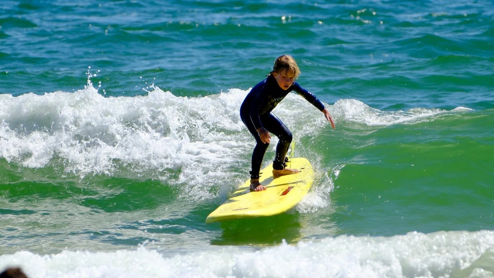 HAMPTONSSURFCO+CHASE.png