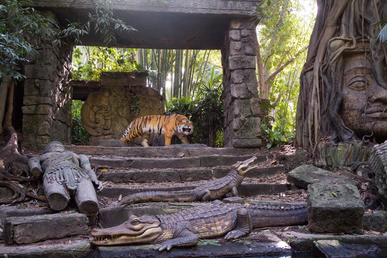  Christine was the best Jungle Cruise guide I've ever had. I think everyone on the boat would agree she was the best. 