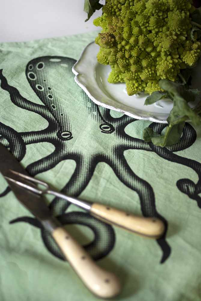 Octopus Bar Towel 003.jpg