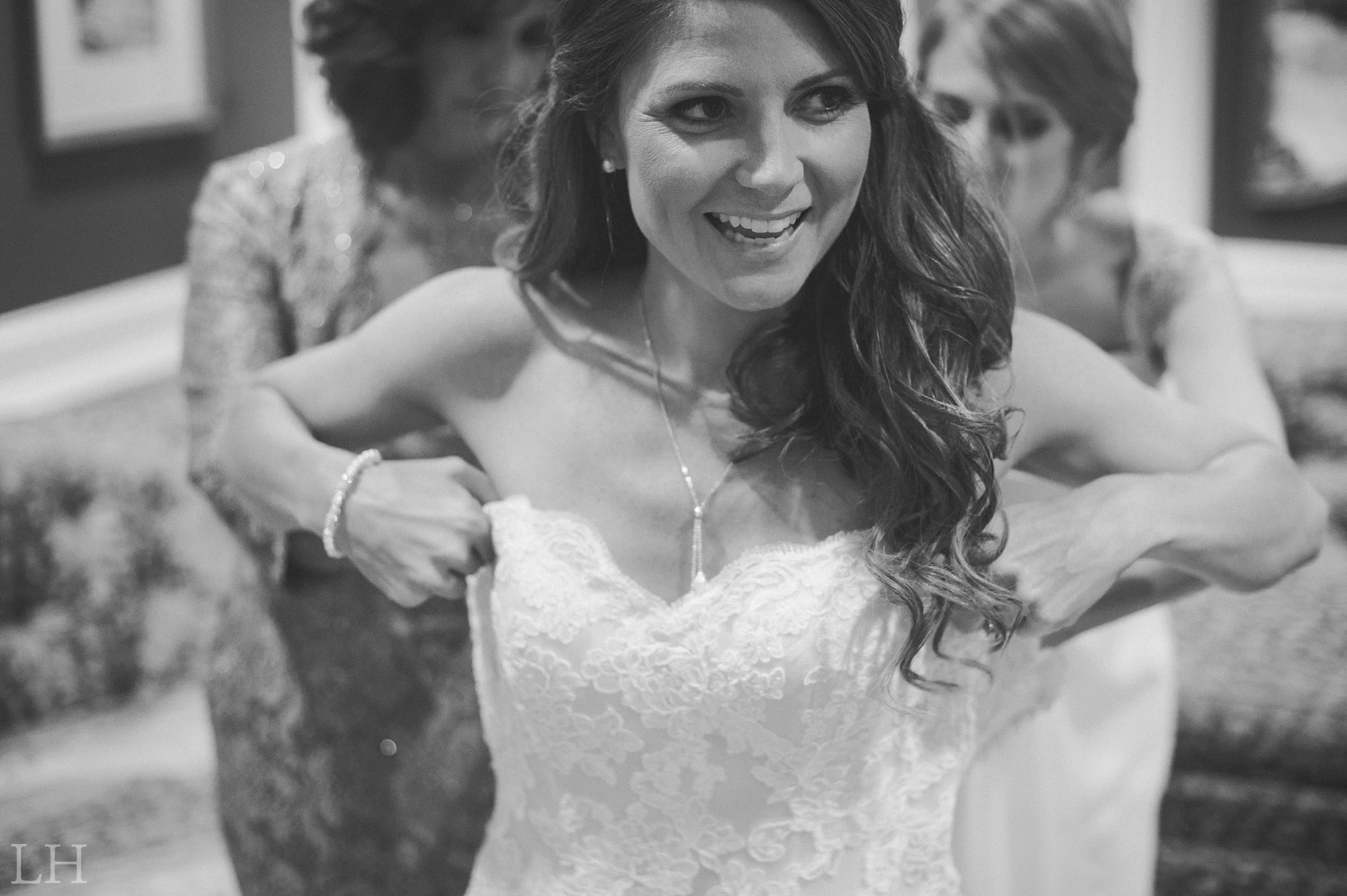 HistoricHotelRoanokeWedding107.jpg