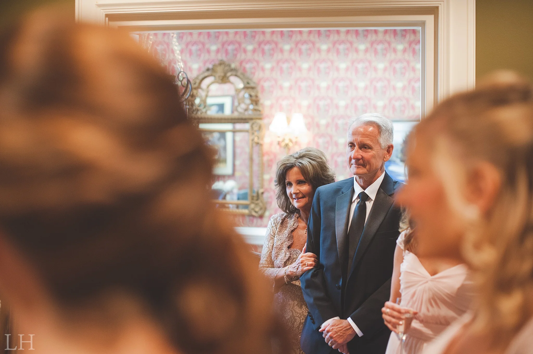 HistoricHotelRoanokeWedding111.jpg