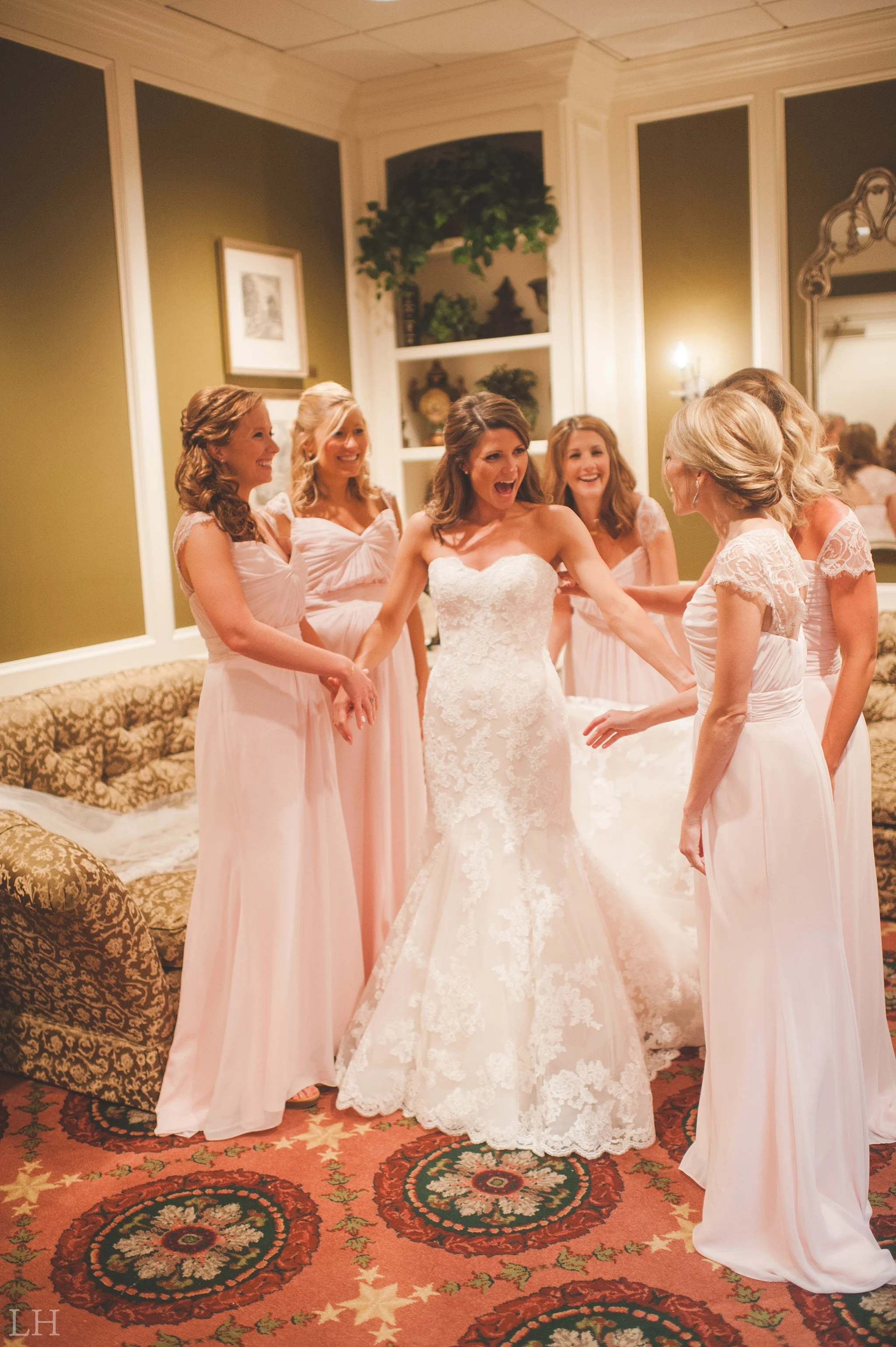 HistoricHotelRoanokeWedding110.jpg