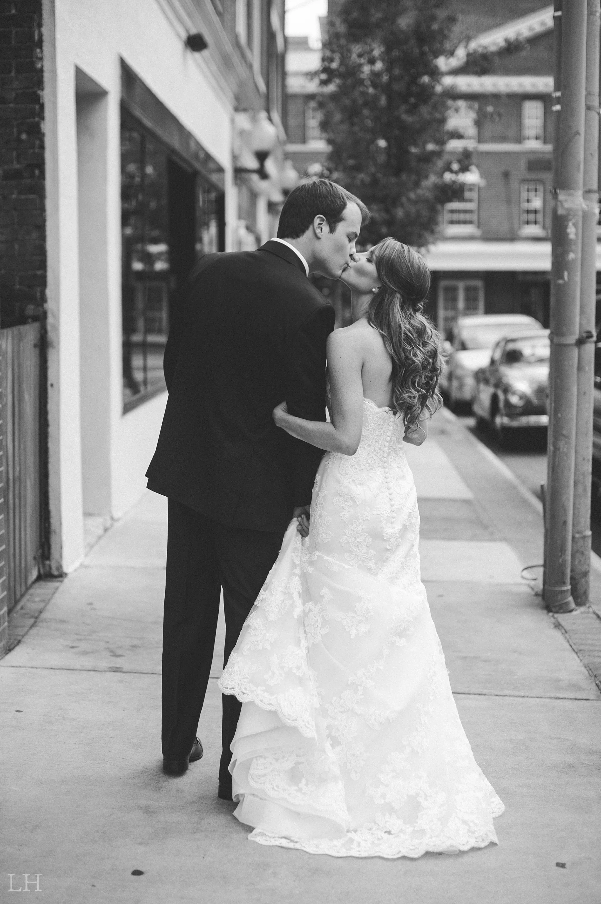 HistoricHotelRoanokeWedding128.jpg