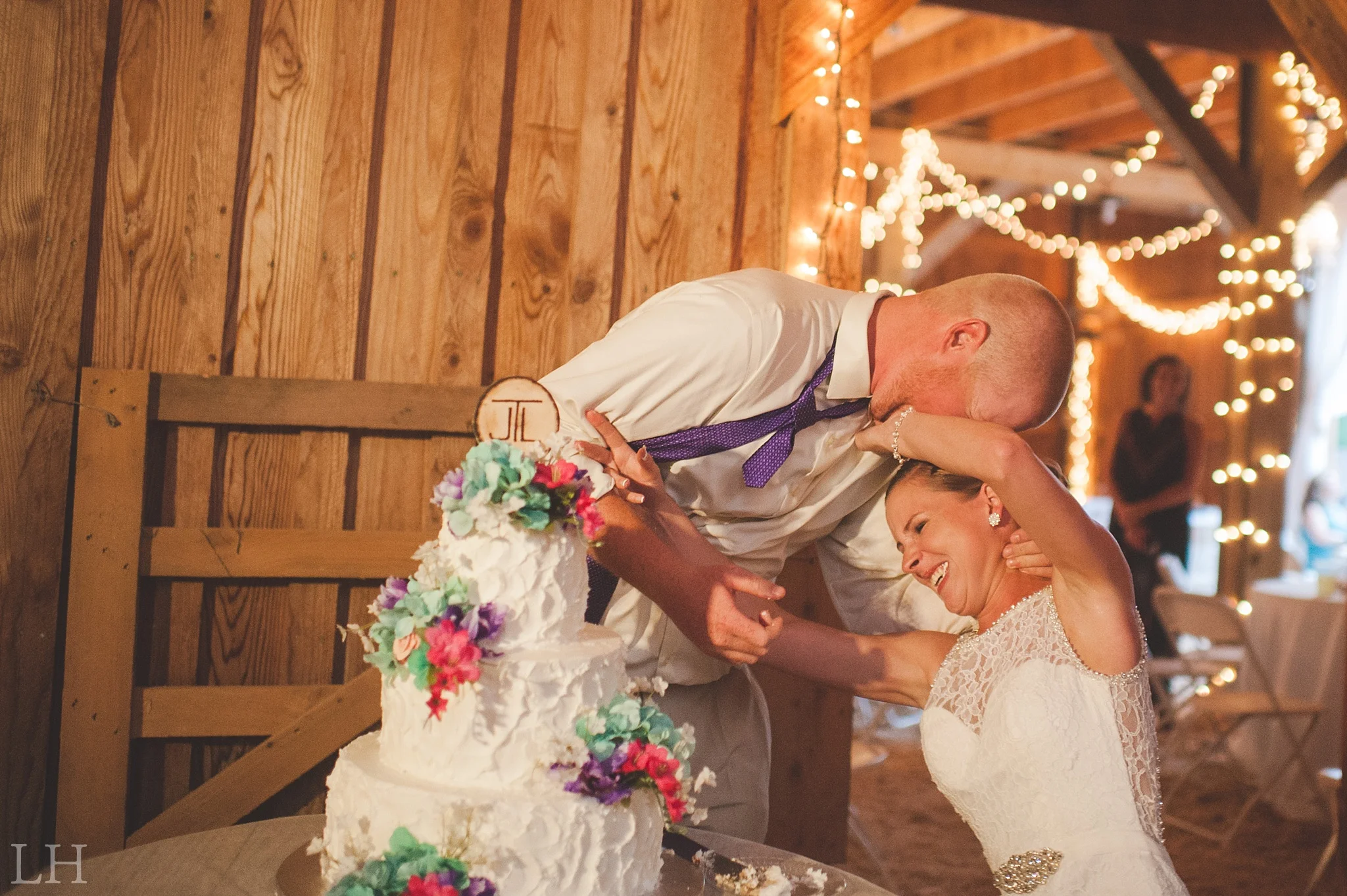 DiamondVFarmsRusticBarnWedding185.jpg