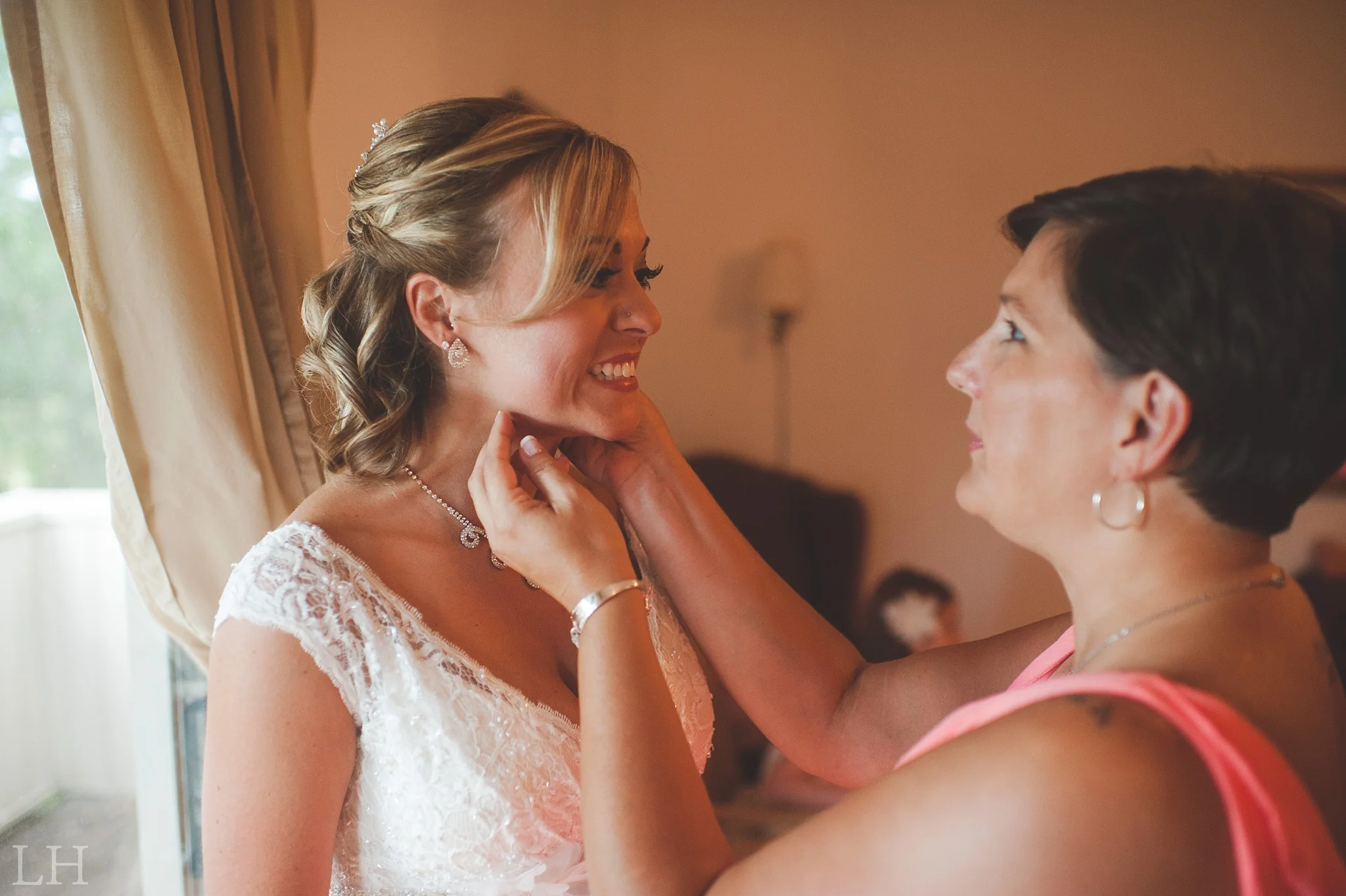 RusticBoxtreeLodgeWedding116.jpg