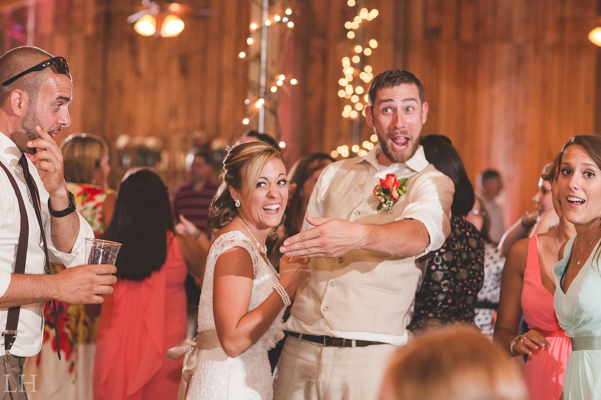 RusticBoxtreeLodgeWedding204.jpg