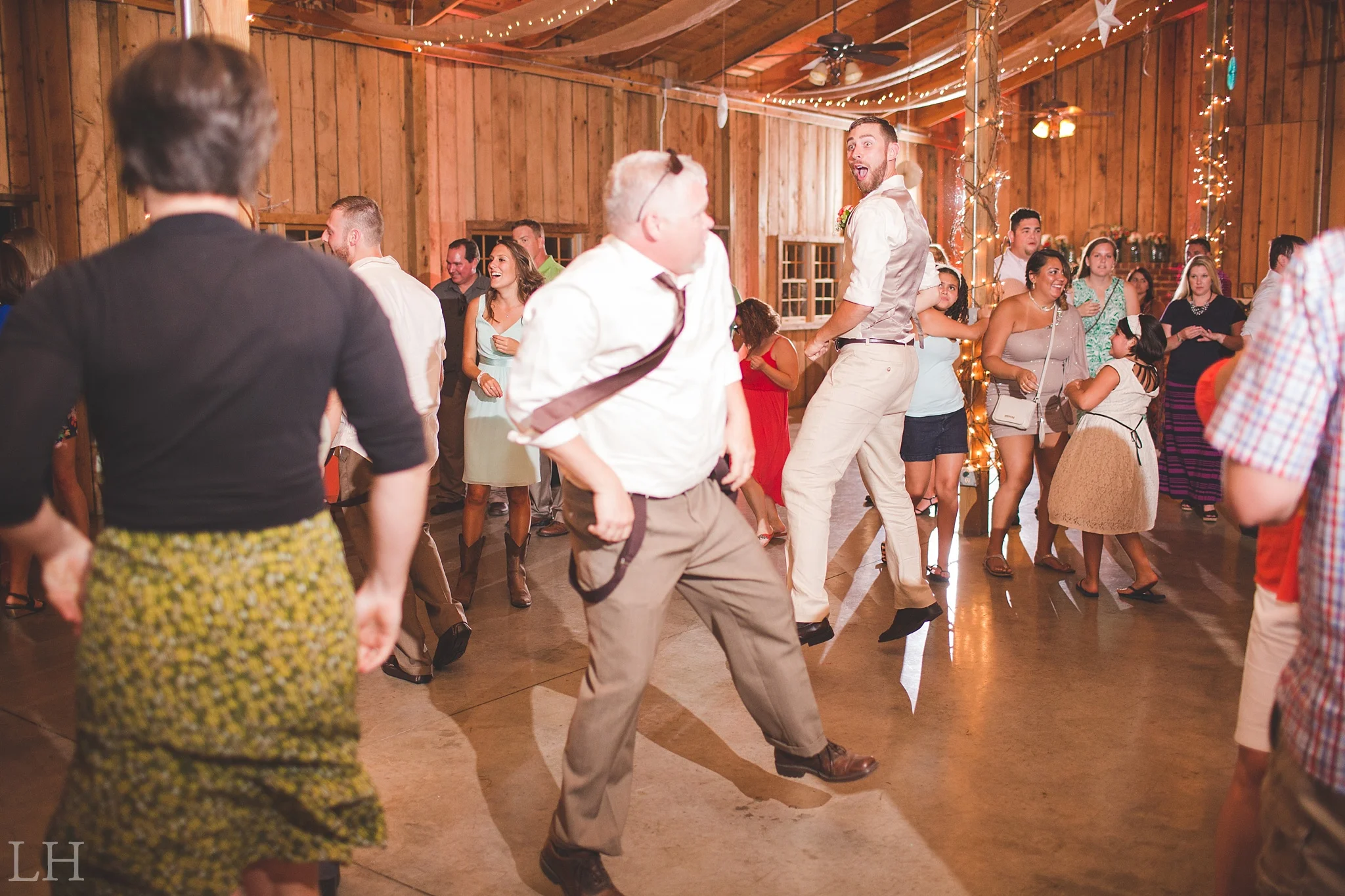 RusticBoxtreeLodgeWedding213.jpg