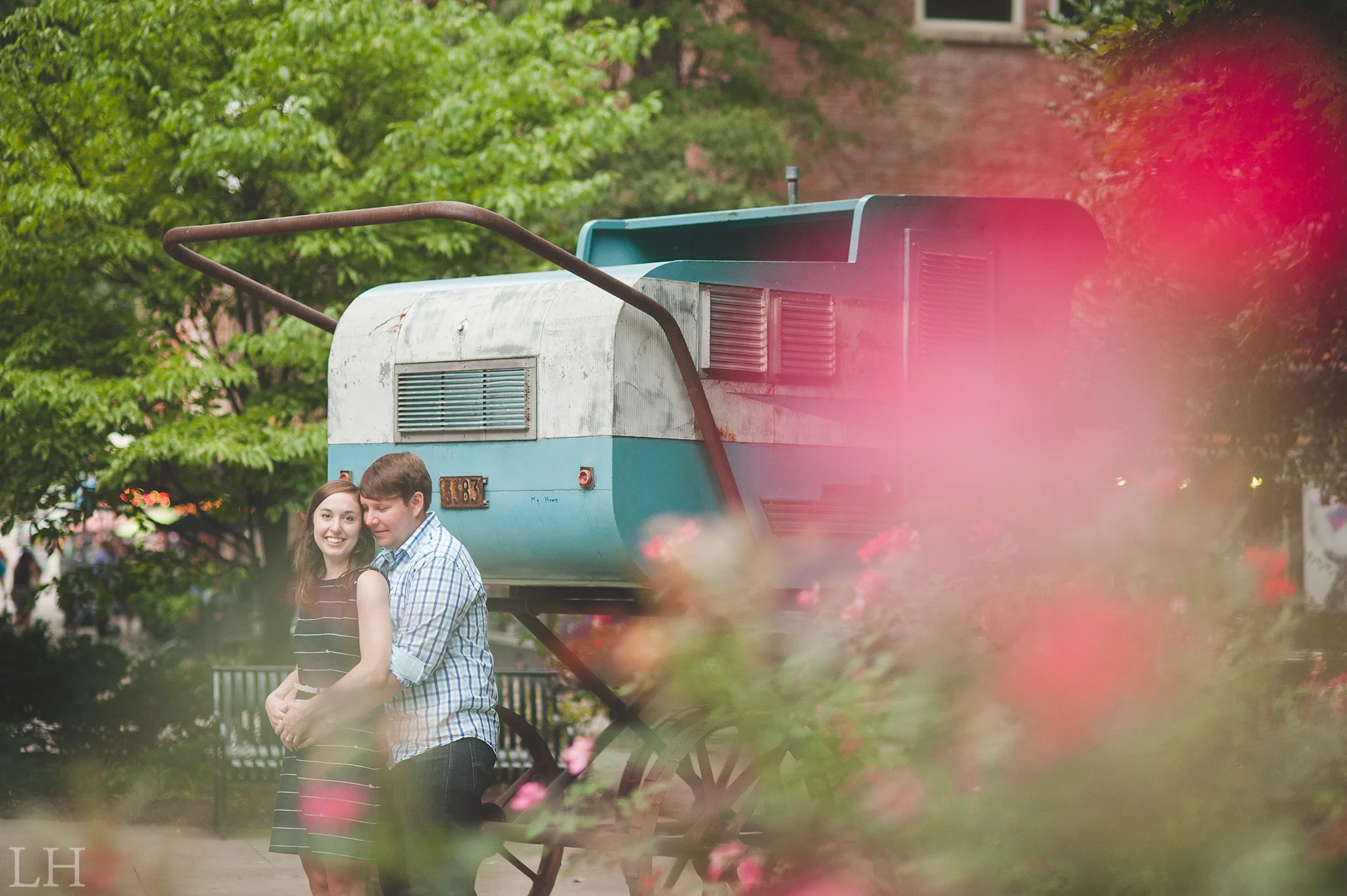 DowntownKnoxvilleEngagementSession116.jpg