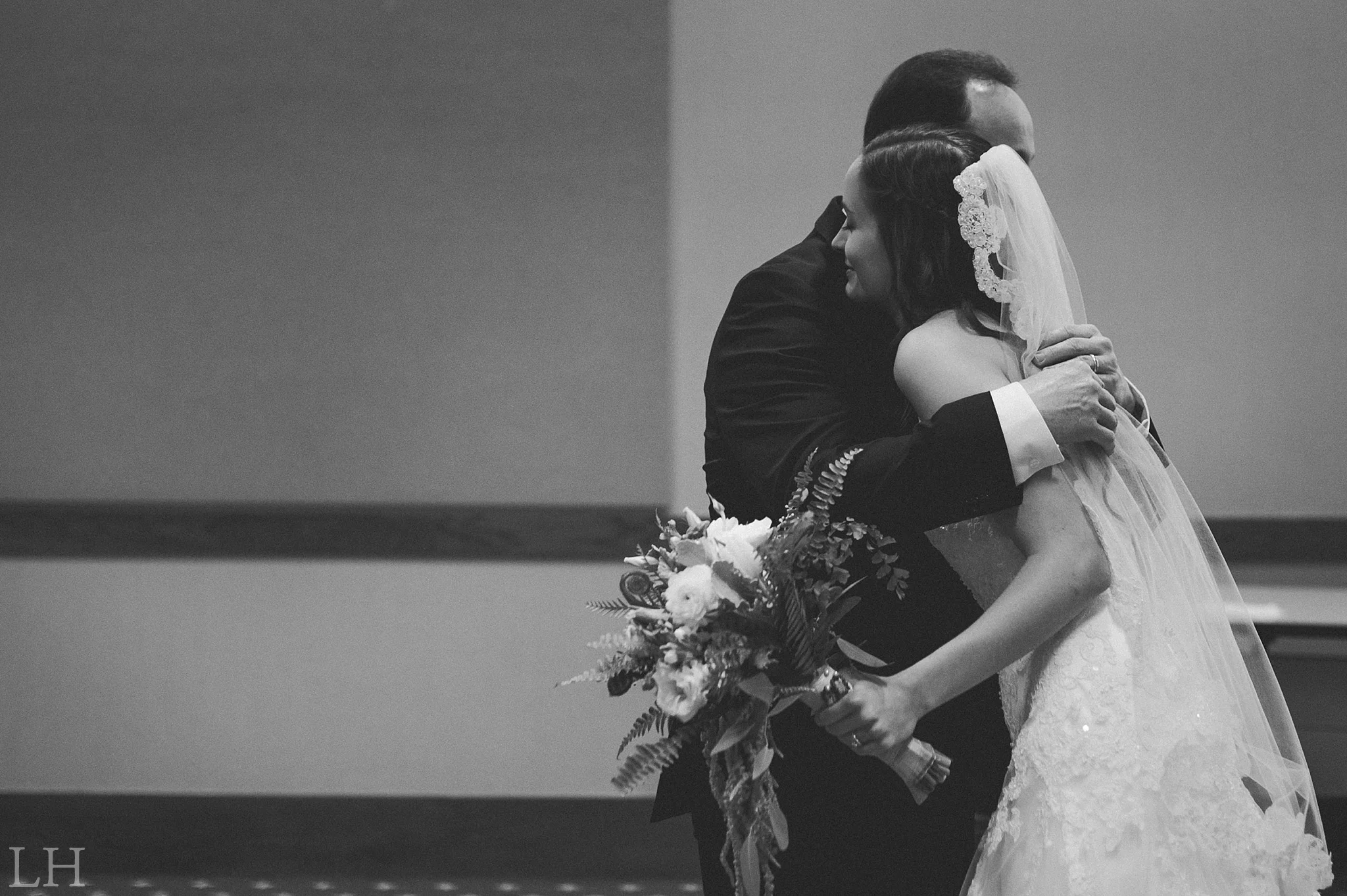 Roanoke VA Wedding Photographer