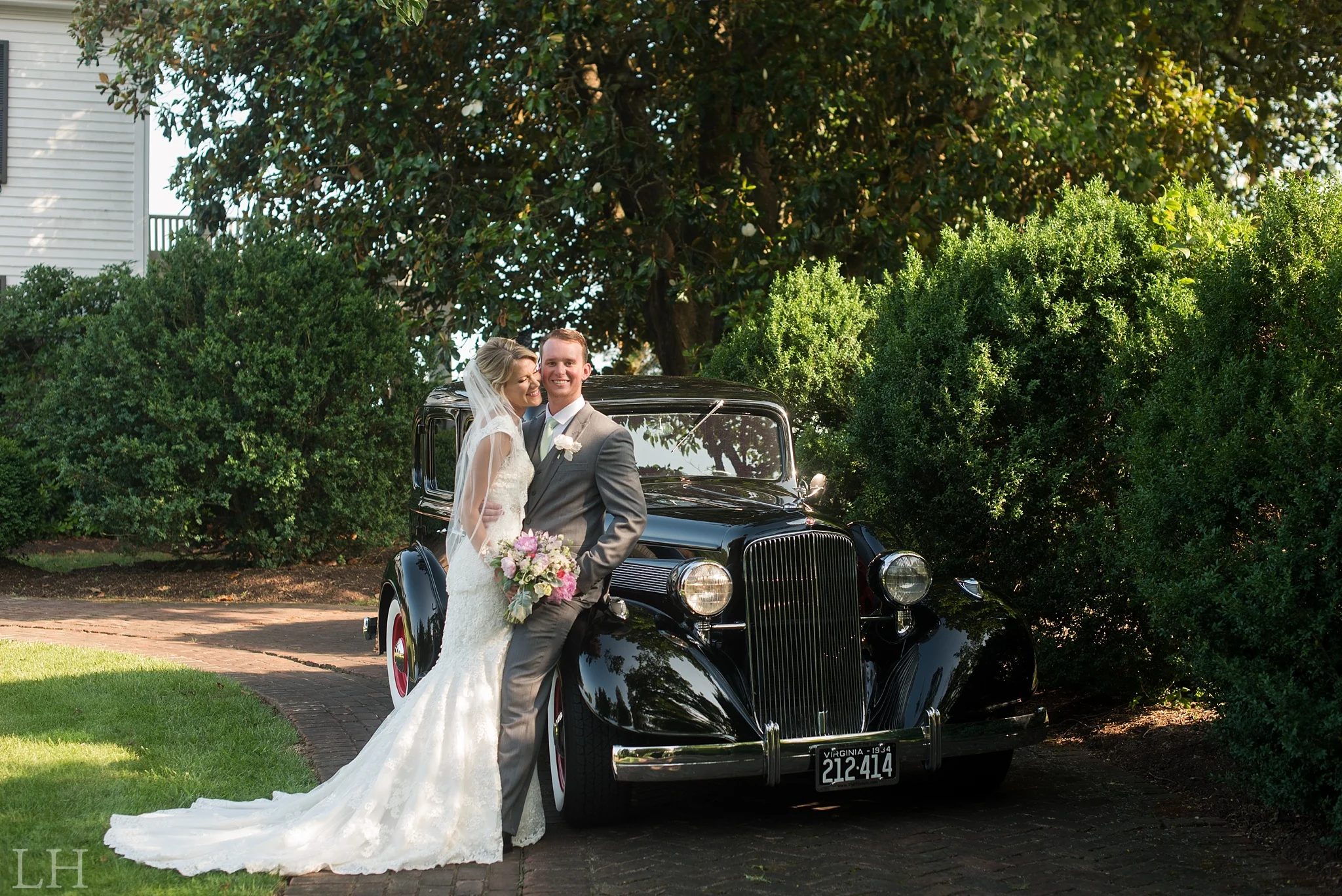 Virginia Wedding Photographer at The Trivium Estate
