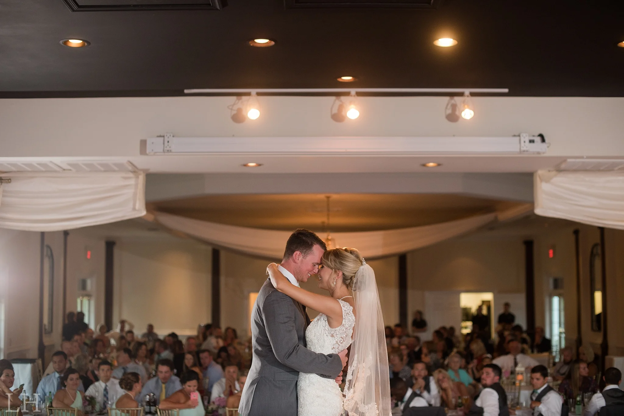 Virginia Wedding Photographer at The Trivium Estate