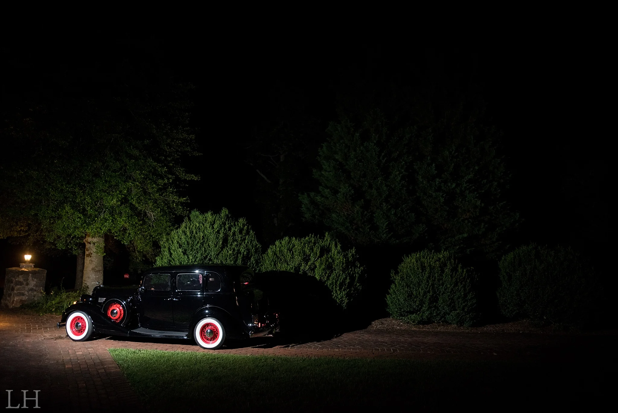 Virginia Wedding Photographer at The Trivium Estate