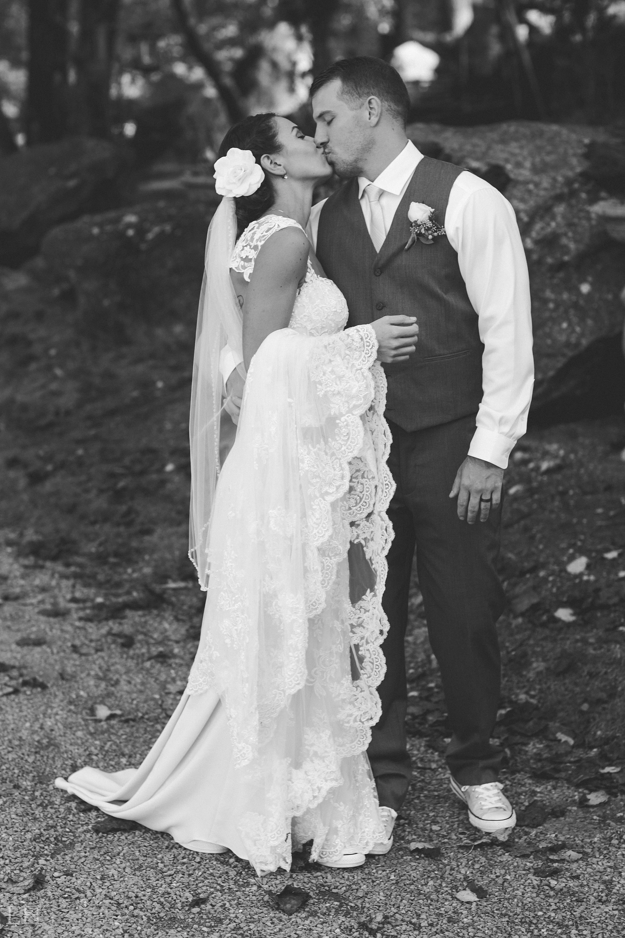 AmandaHarrisonMarried175.jpg