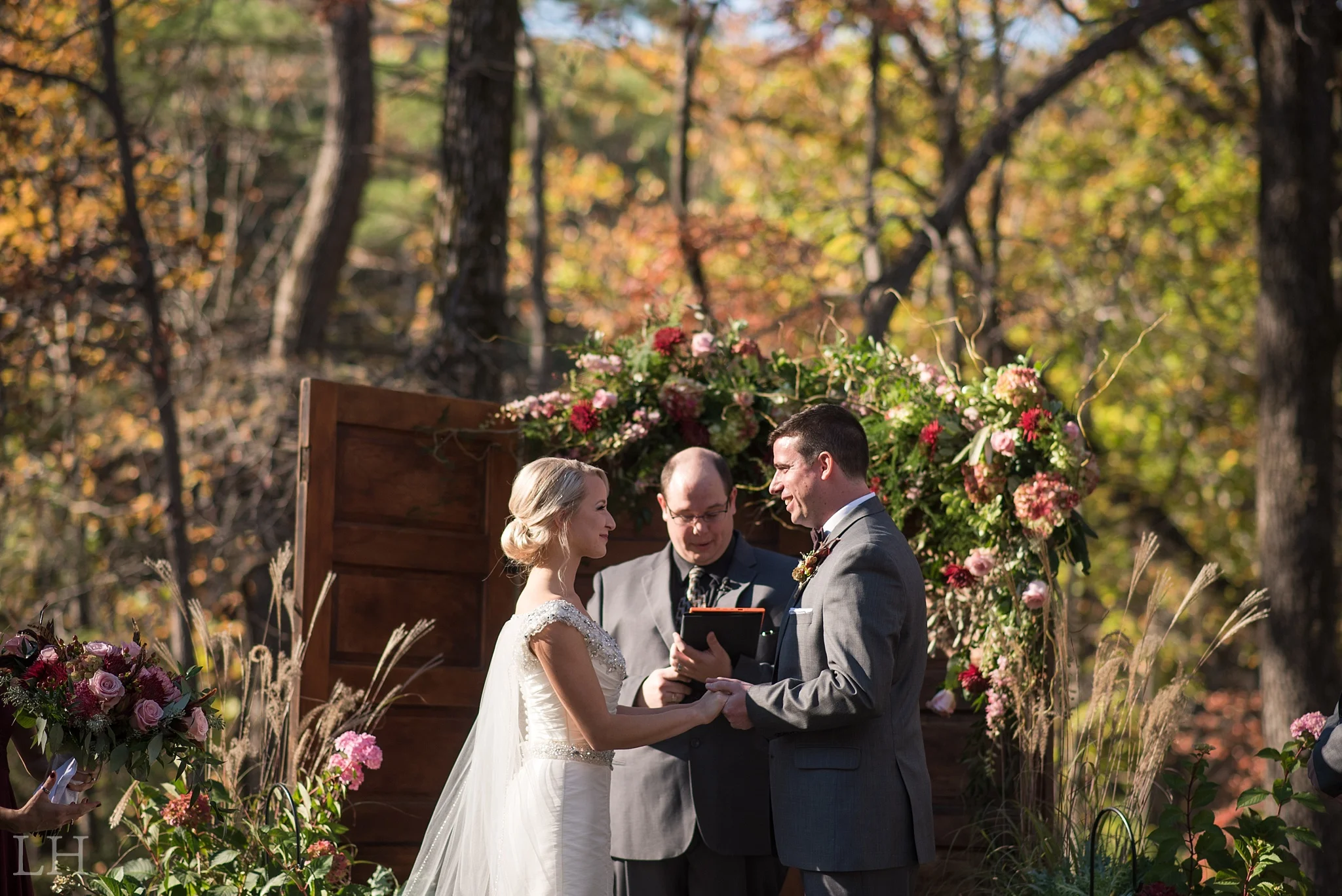 EmilyErinJonMarried_128_Blog.jpg