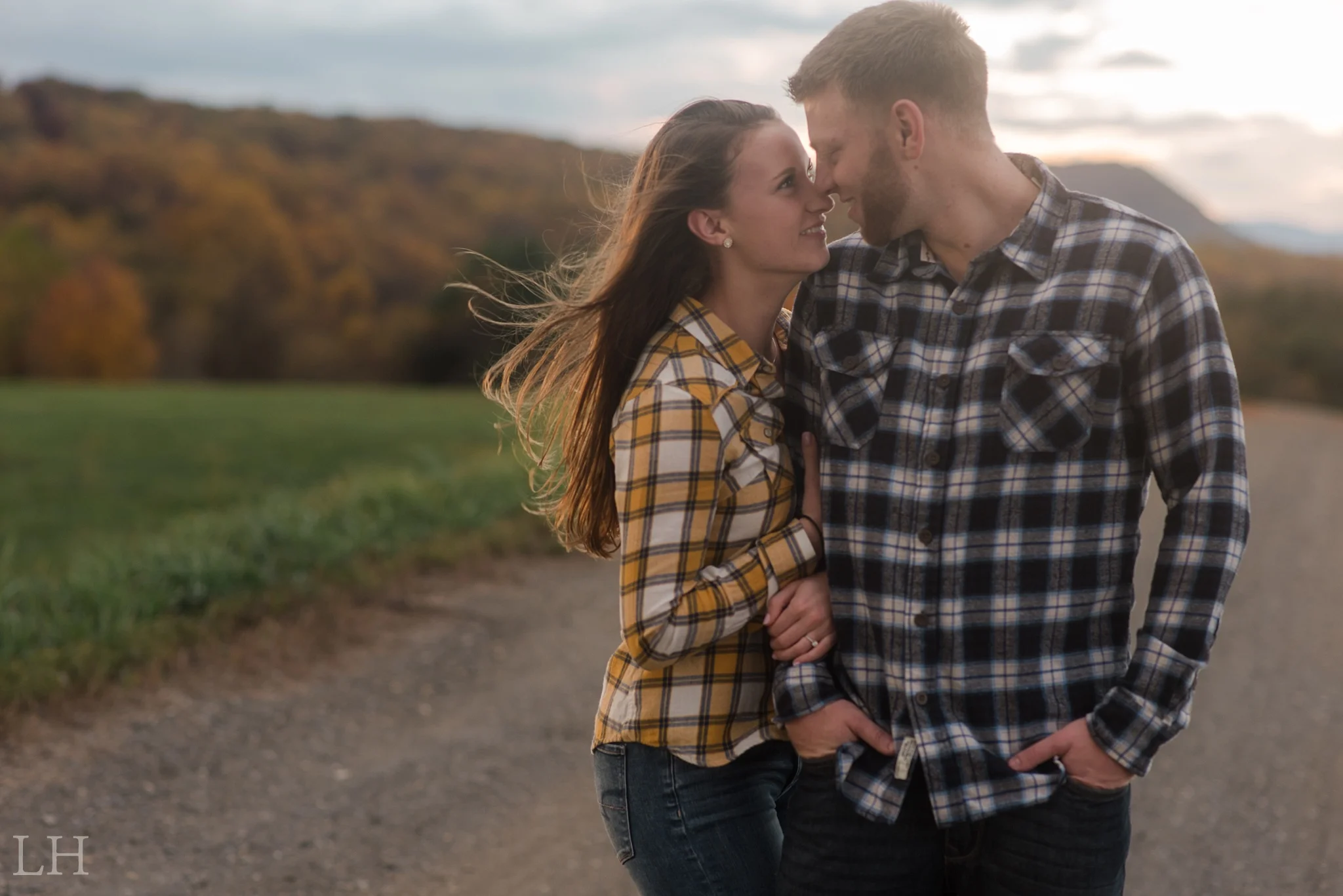 ElizabethDrewEngaged-223_Blog.jpg