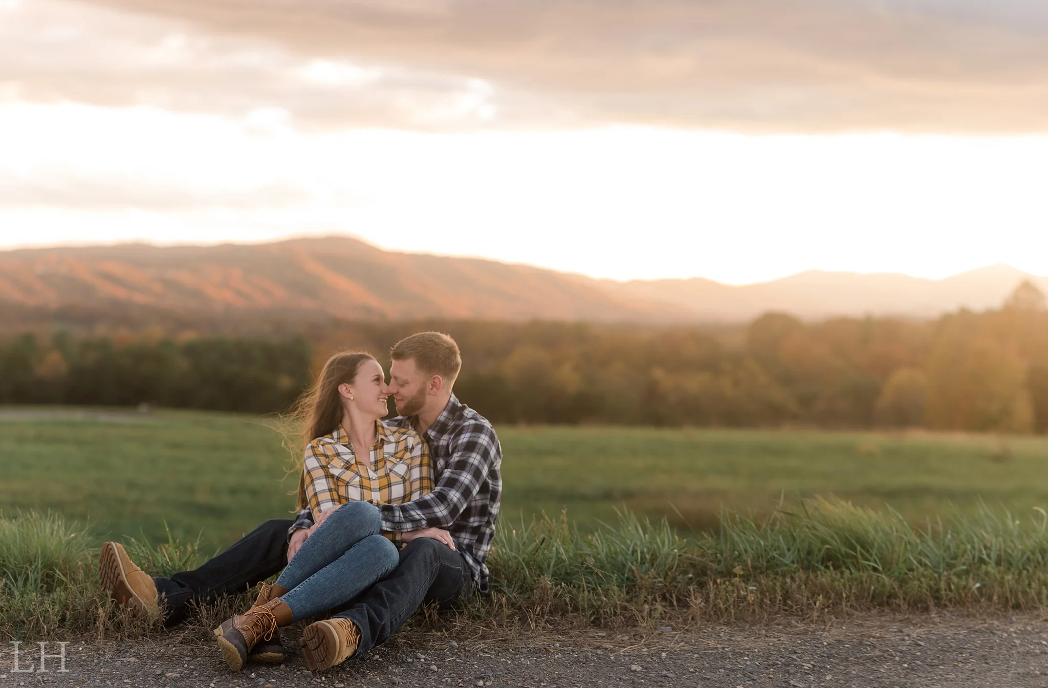 ElizabethDrewEngaged-232_Blog.jpg