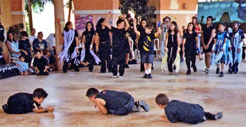 T-kids_perf.jpg