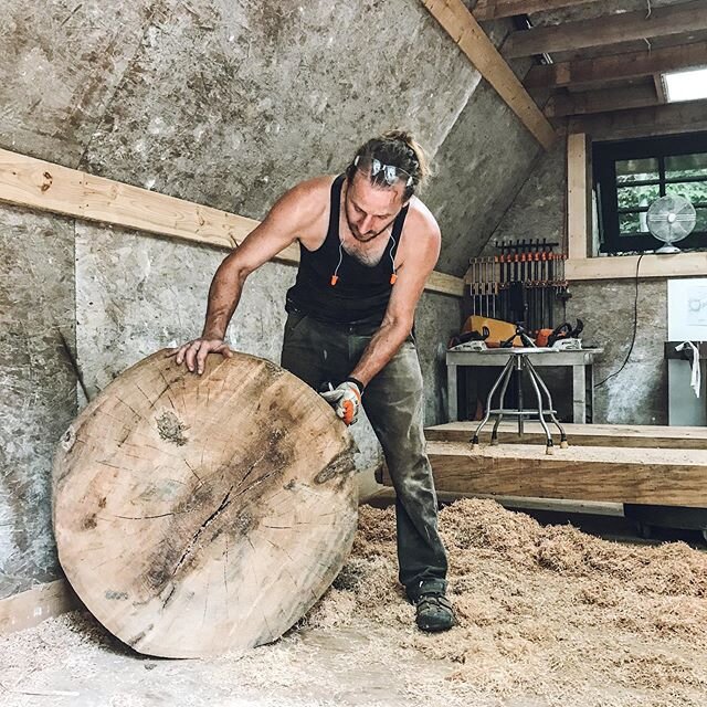 Fernwood Tree Studio making noise and a mess in the forest to furniture process. Cut from a 91 year old Northern Red Oak and savaged from the bog on the clients property. 
I can&rsquo;t wait to see it alive again in the beautiful home at Sycamore Woo