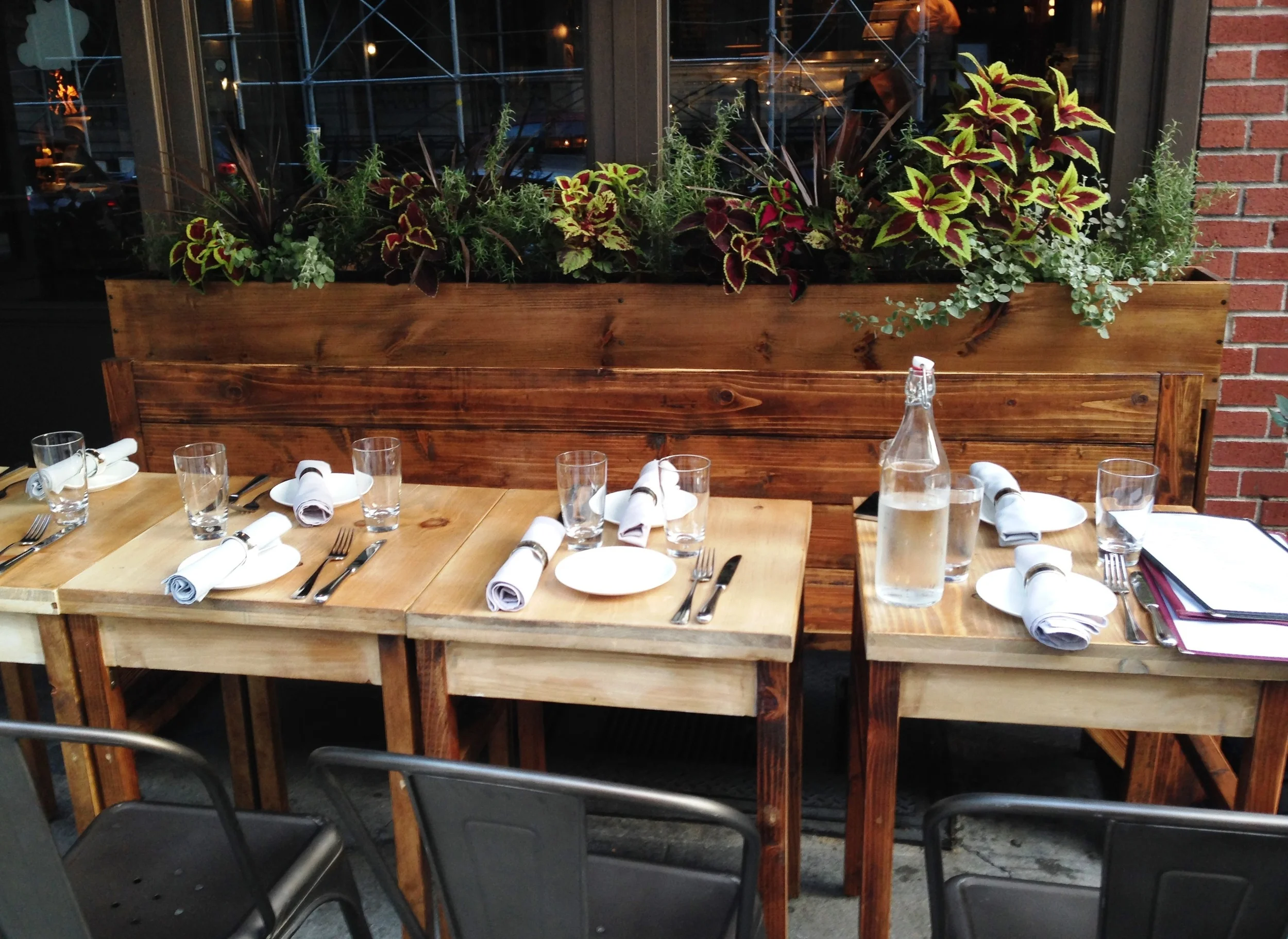 Dining al fresco at Le Philosophe