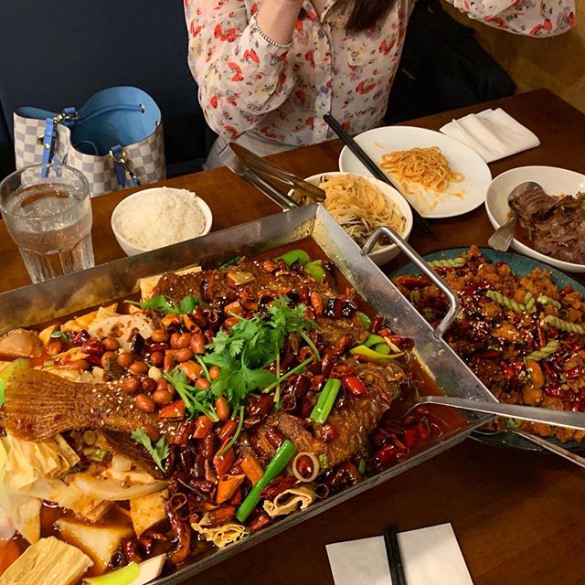 Equal weakness for Sichuan food 🌶🌶🌶 this lunch fiesta was kind of an accident btw 😜 @zestszechuan @rockshiceats @citybabydining #sichuanfood #foodpornshare #love #nyc #midtown...
.
.
.
.
.
.
.
.
.
.
.
.
.
.
.
.
.
.
.
.
#nyc #citykids #newyork #fa