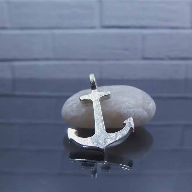 Cast Iron Anchor Pendant