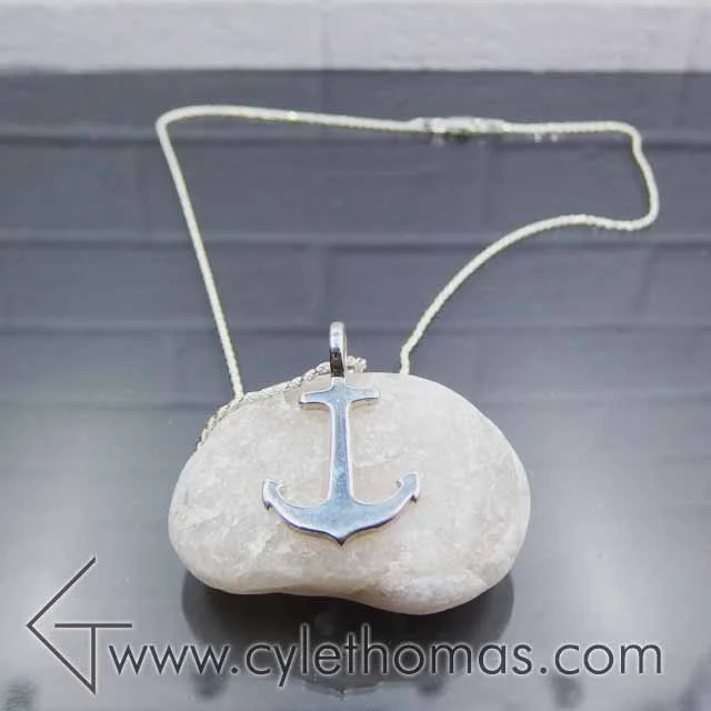 Anchor Pendant with Necklace