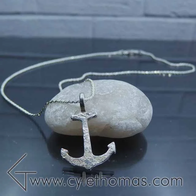 Anchor Pendant with Cast Iron Texture