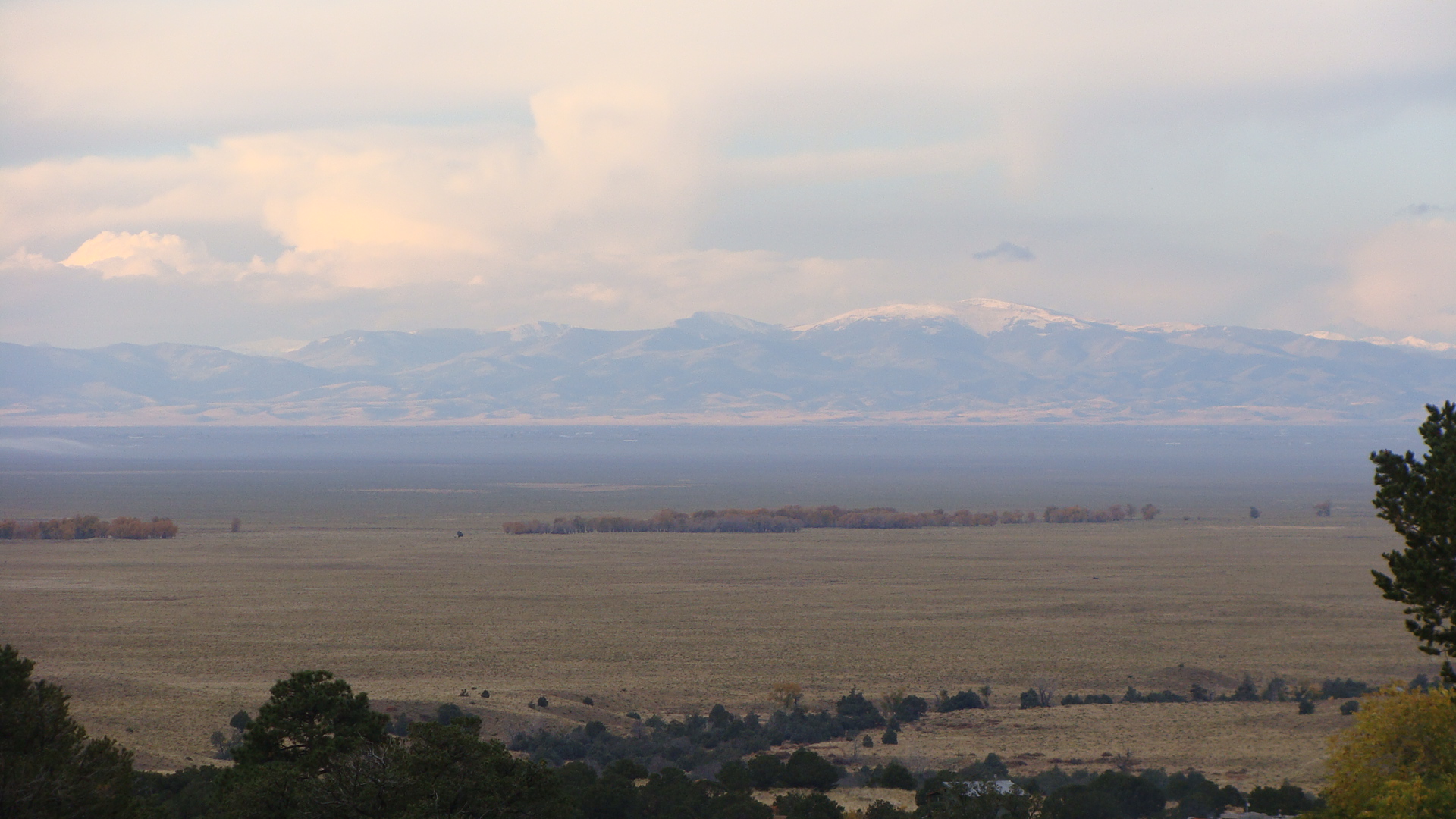A beautiful, soft morning across the San Luis Valley to start my day.
