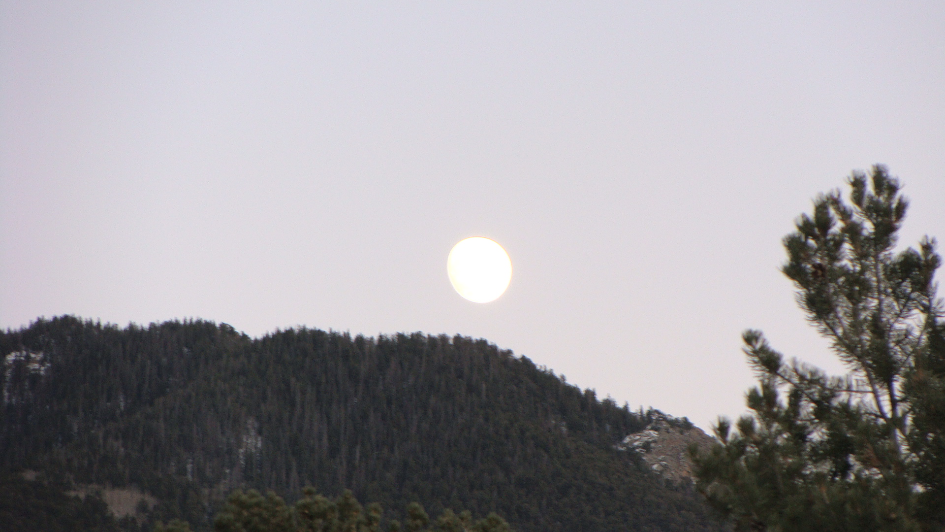 Moon rise at sunset.