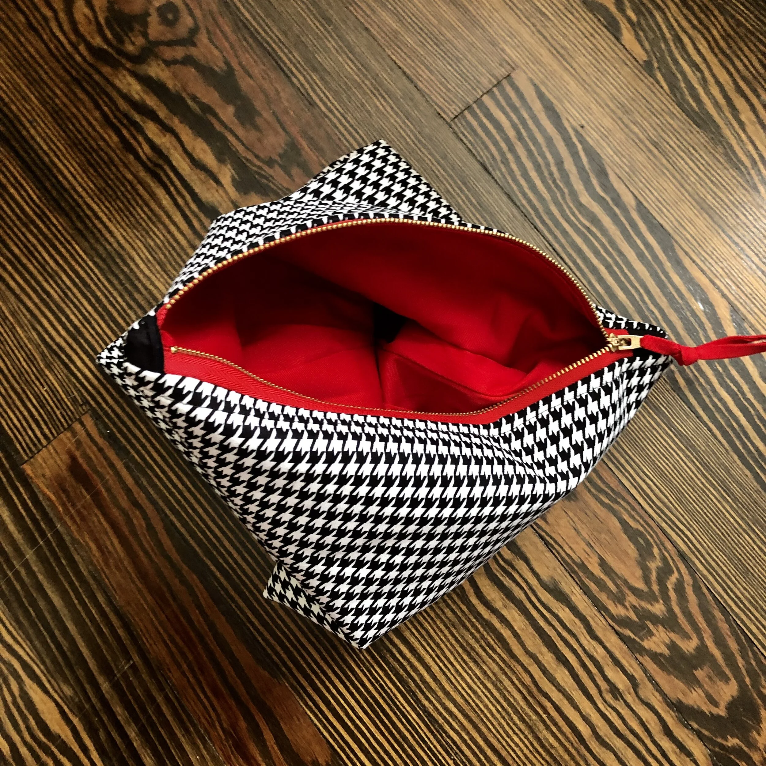 61875C7D-17C1-46E5-8531-F338552E6B72