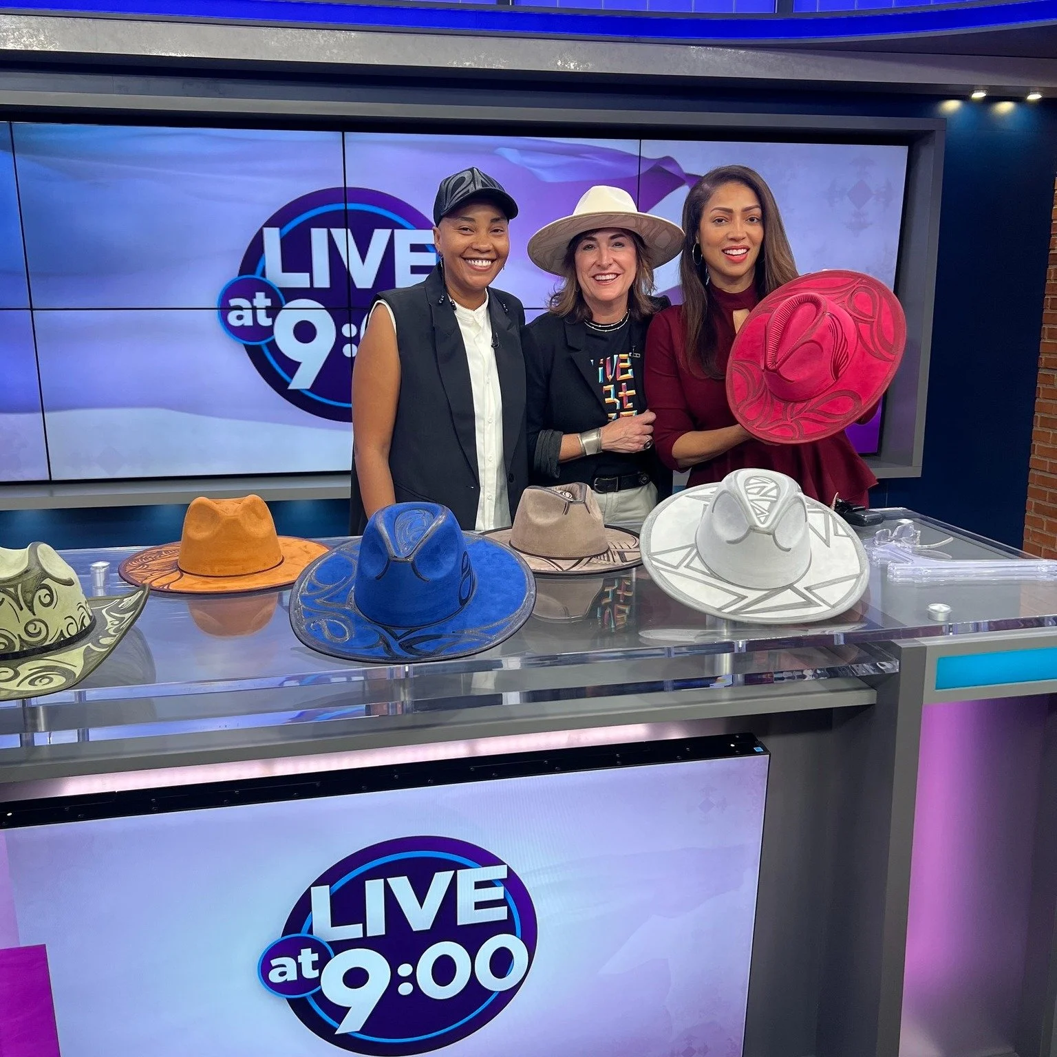 Thanks for having us on @liveat9.tv this morning, @kontji! Our Artist at Work, Kendra Burchett, wowed everyone with her live demo, hand-burning intricate designs onto a fedora. 🔥

Come see @kb_the_visionary in action tomorrow and Sunday at RiverArts