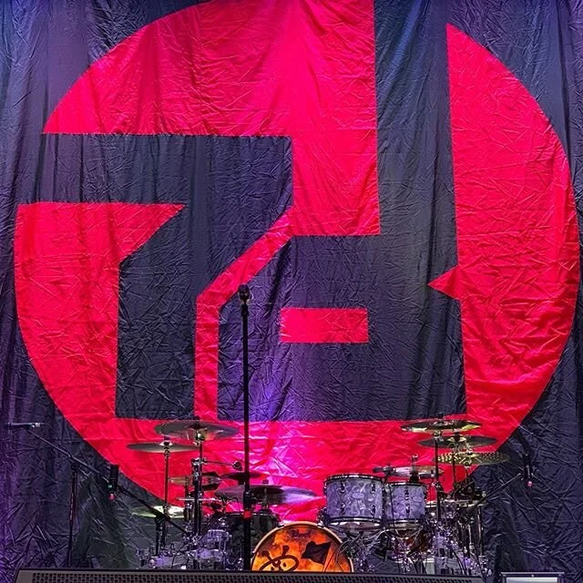 NYE. Starting 2019 with a bang. @sevendustofficial