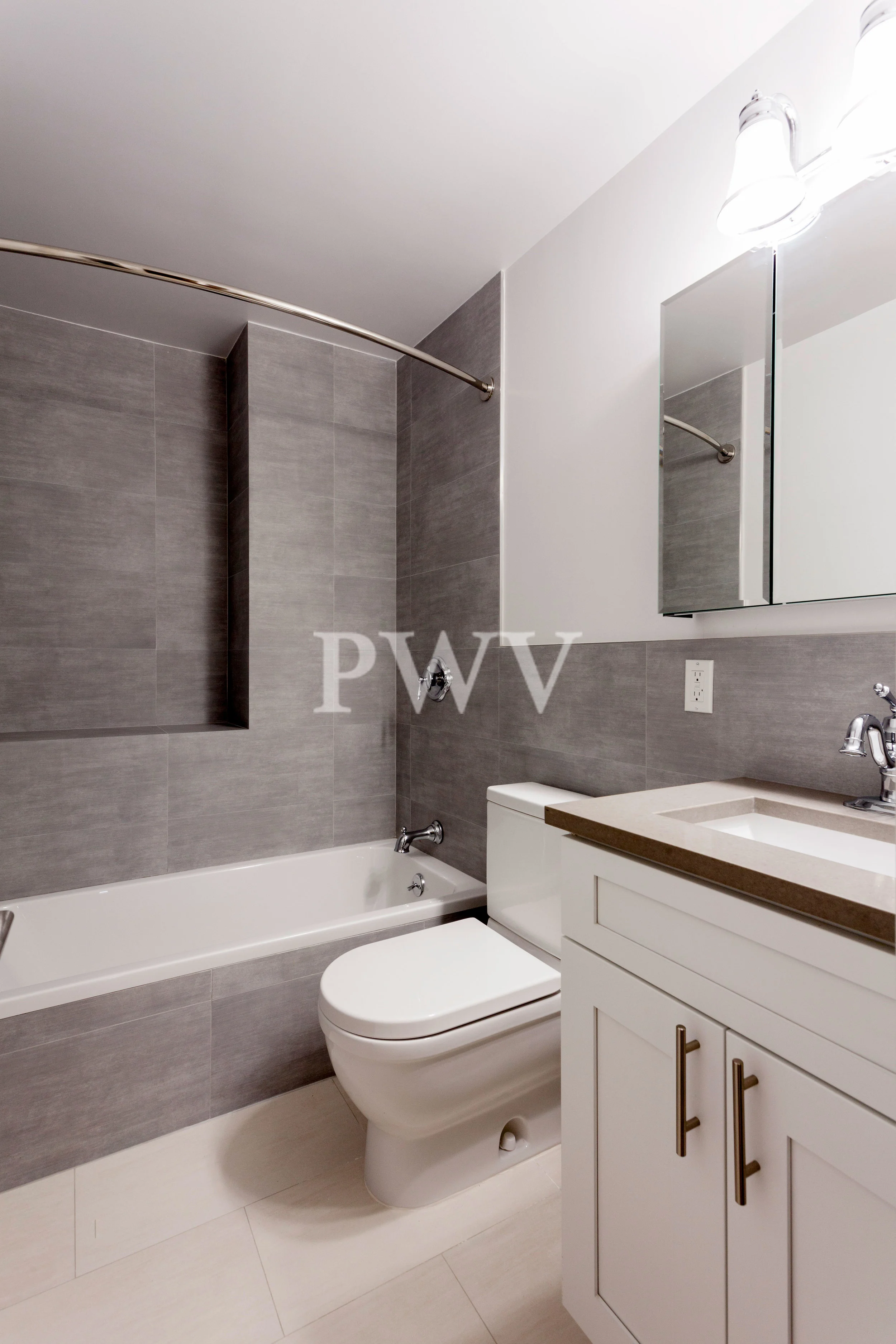 788-7ab-Bath2.jpg