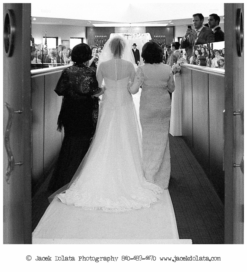 Jewish-Orthodox-Hasidic-Wedding-Manhattan-Beach-NYC-Documentary-Photographer-Jacek-Dolata (49 of 54).jpg