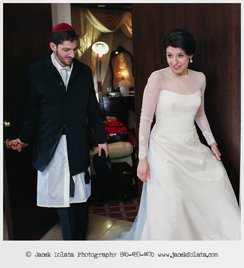 Jewish-Orthodox-Hasidic-Wedding-Manhattan-Beach-NYC-Documentary-Photographer-Jacek-Dolata (15 of 54).jpg