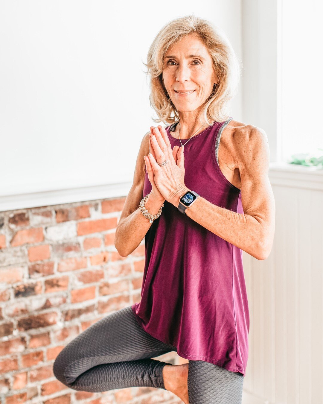 You can now join the amazing @carolynrubinvoiceover on Tuesday nights 🎉  Carolyn&rsquo;s classes are a blend of strength and surrender, weaving breath and movement into a meditative flow that encourages students to explore what brings them back to t