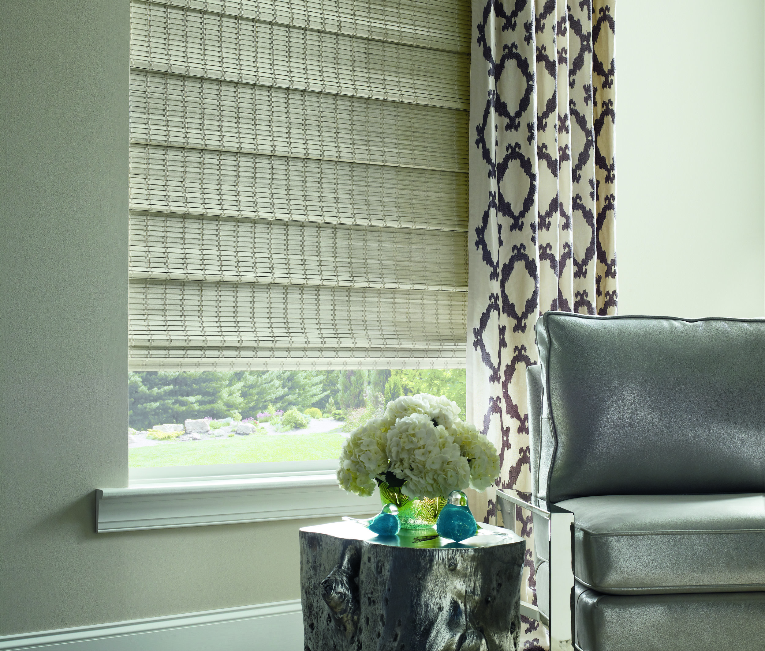 Woven Wood Shades as insulators? Yes! With quality linings woven wood shades bring an unexpected element of texture and beauty to our energy-efficient window coverings.